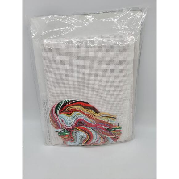 Vintage Bear & Bird Feeder Stocking Counted Cross Stitch New/Sealed 50821 - Picture 3 of 3